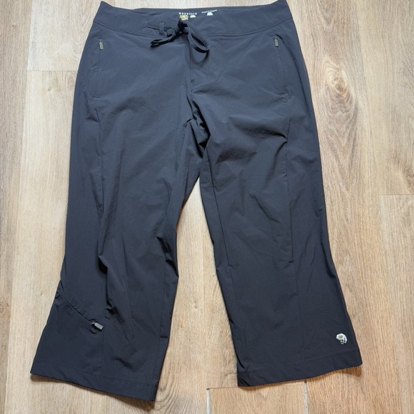 Mountain Hardwear Women 10 Nylon Capri Pants Black Cropped Hiking Zip Pockets - Picture 1 of 6